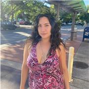 Offro lezioni d'inglese e di spagnolo. Posso insegnare online o in persona